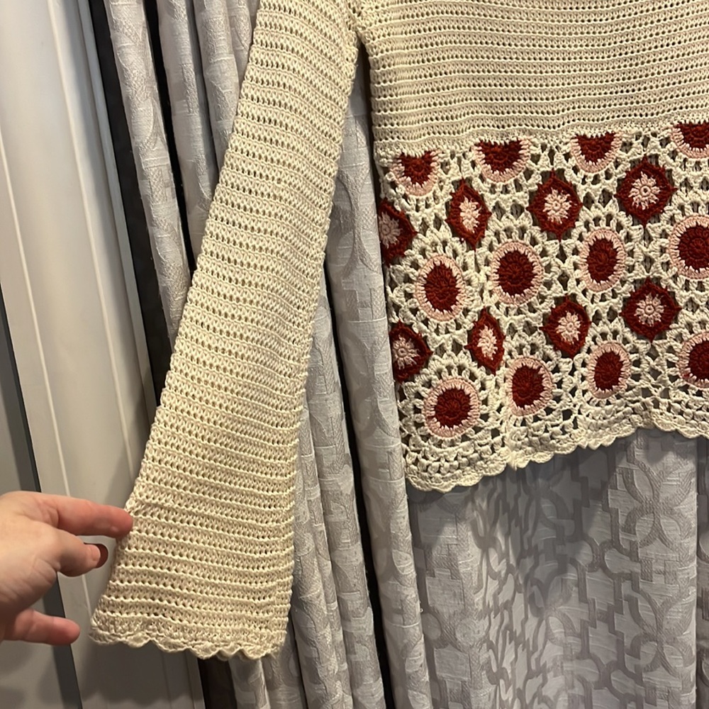 Crocheted sweater - Picture 3 of 4